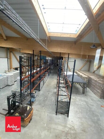 Flex in Chartres for sale - Interior Photo - Image 2 of 6