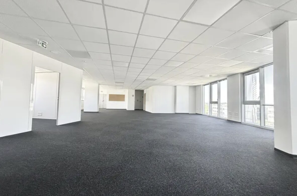 Office in Pérols for lease Interior Photo- Image 1 of 4