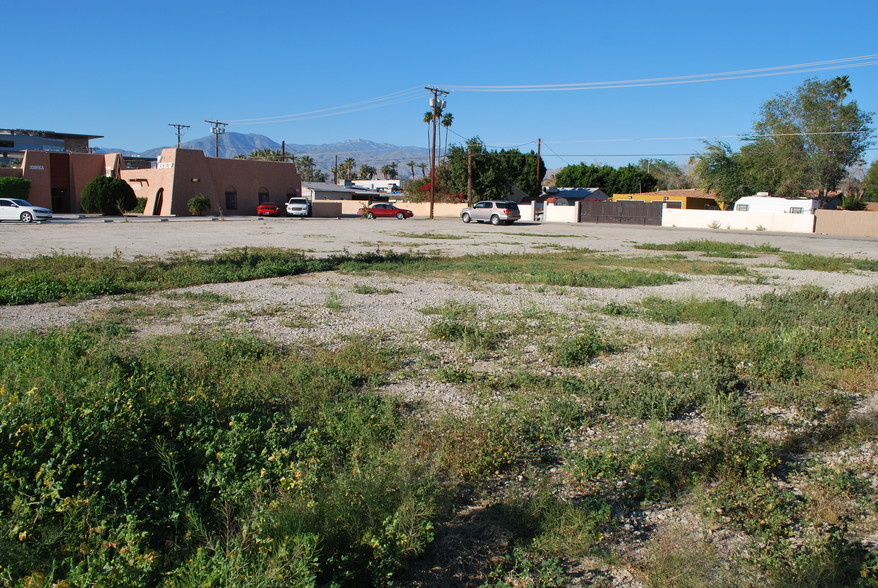 45733 Oasis St, Indio, CA for sale - Primary Photo - Image 1 of 1