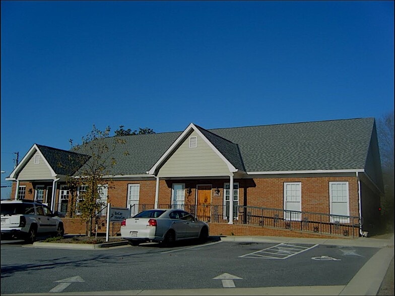 5652 Lorenzo Rd, Columbus, GA for lease - Primary Photo - Image 1 of 4