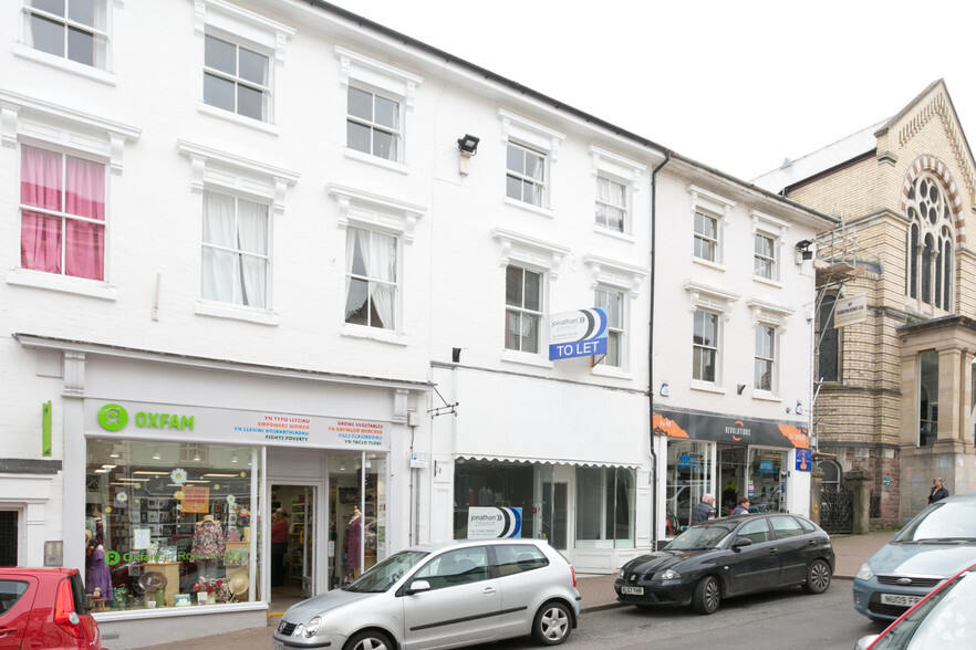 47 Broad St, Ross On Wye for sale - Primary Photo - Image 1 of 4