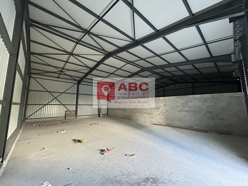 Flex in Sète for lease Interior Photo- Image 1 of 3