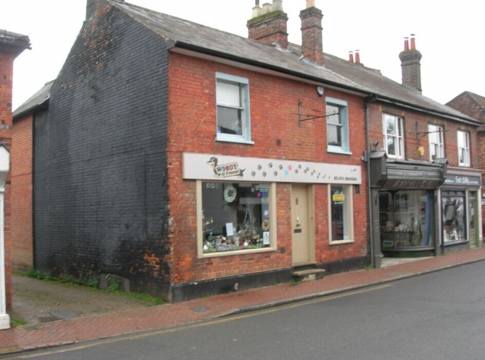 67 High St, Great Missenden for lease Building Photo- Image 1 of 2