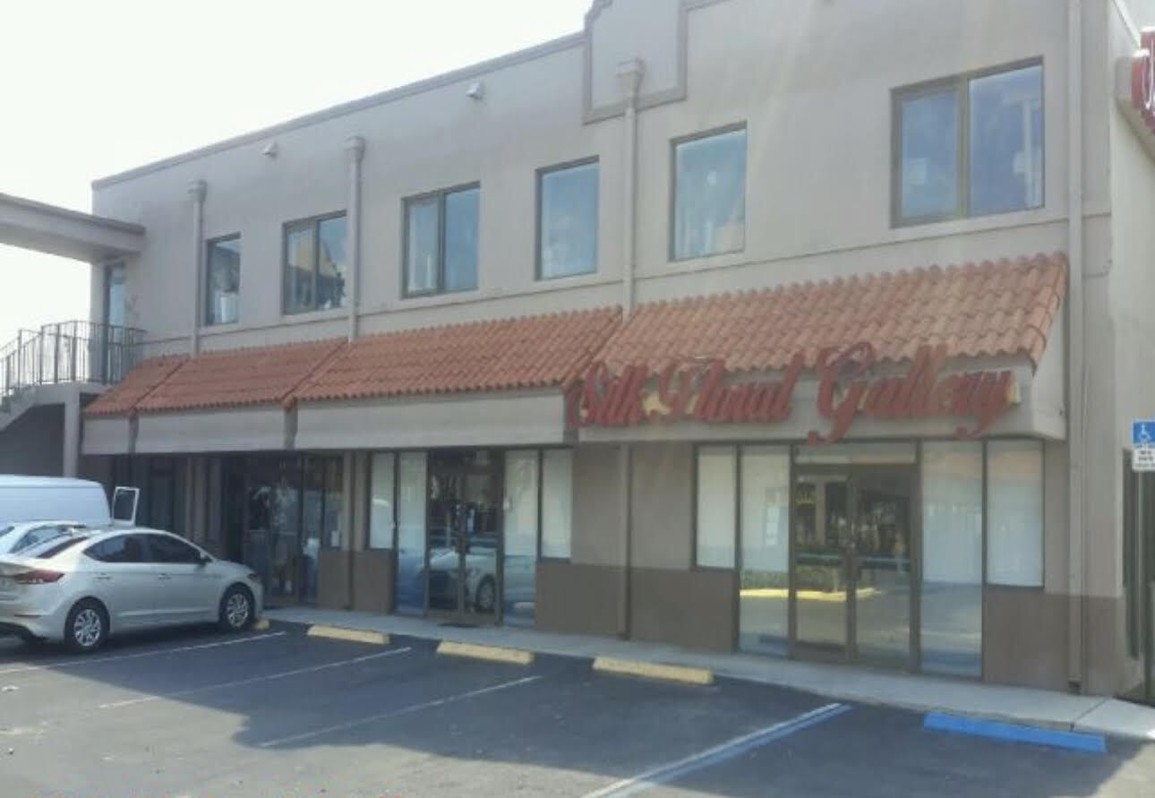 4 W Hallandale Beach Blvd, Hallandale Beach, FL for sale Building Photo- Image 1 of 1