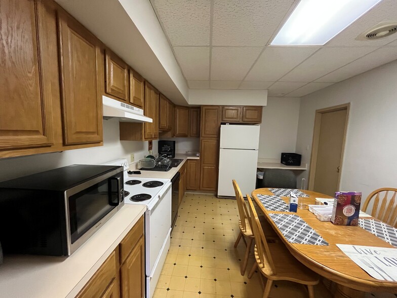 127 Washington St, Binghamton, NY for sale - Building Photo - Image 2 of 6