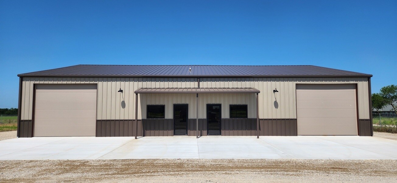 2648 CR 2704, Caddo Mills, TX for lease Primary Photo- Image 1 of 3