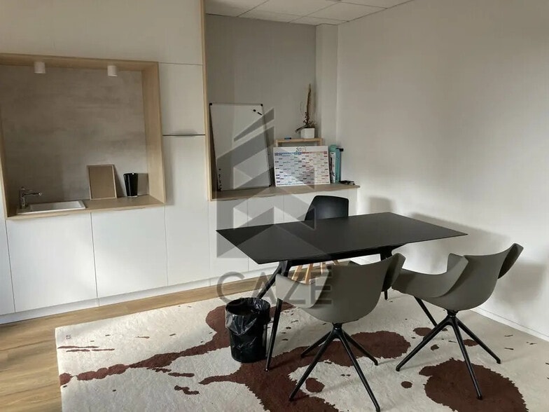 Office in Mées for sale - Interior Photo - Image 1 of 9