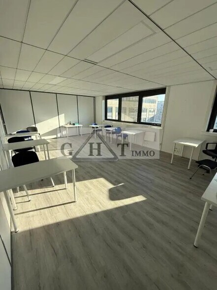 Office in Lognes for sale - Building Photo - Image 1 of 15
