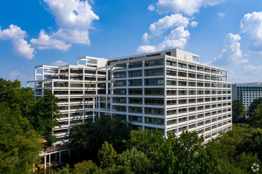 400 Perimeter Center Ter, Atlanta, GA for lease - Building Photo - Image 3 of 29