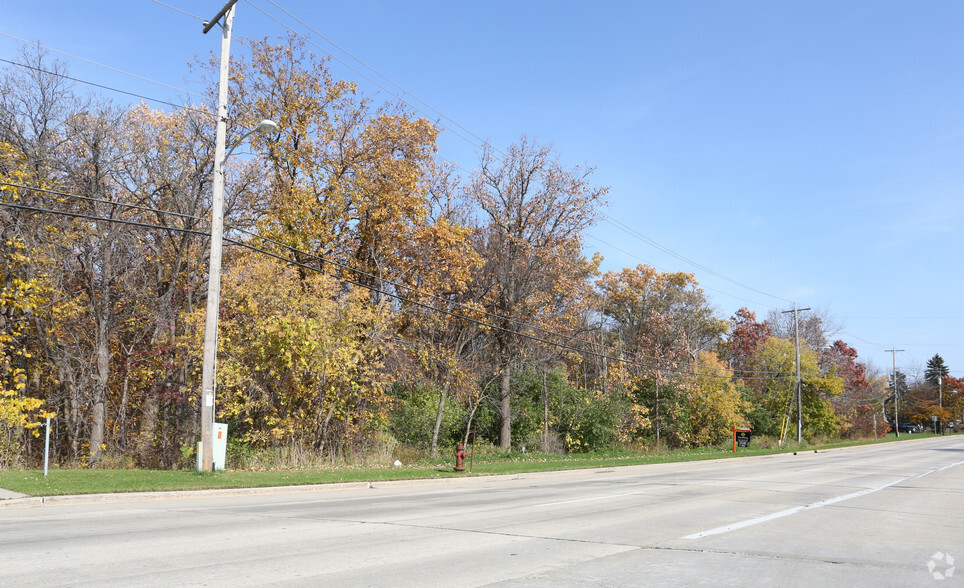 416 W College Ave, Milwaukee, WI for sale - Primary Photo - Image 1 of 1