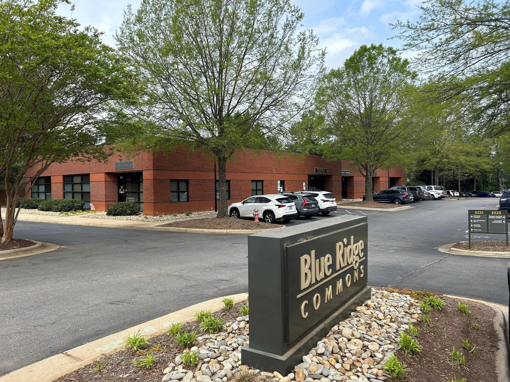 3221 Blue Ridge Rd, Raleigh, NC for sale Primary Photo- Image 1 of 1