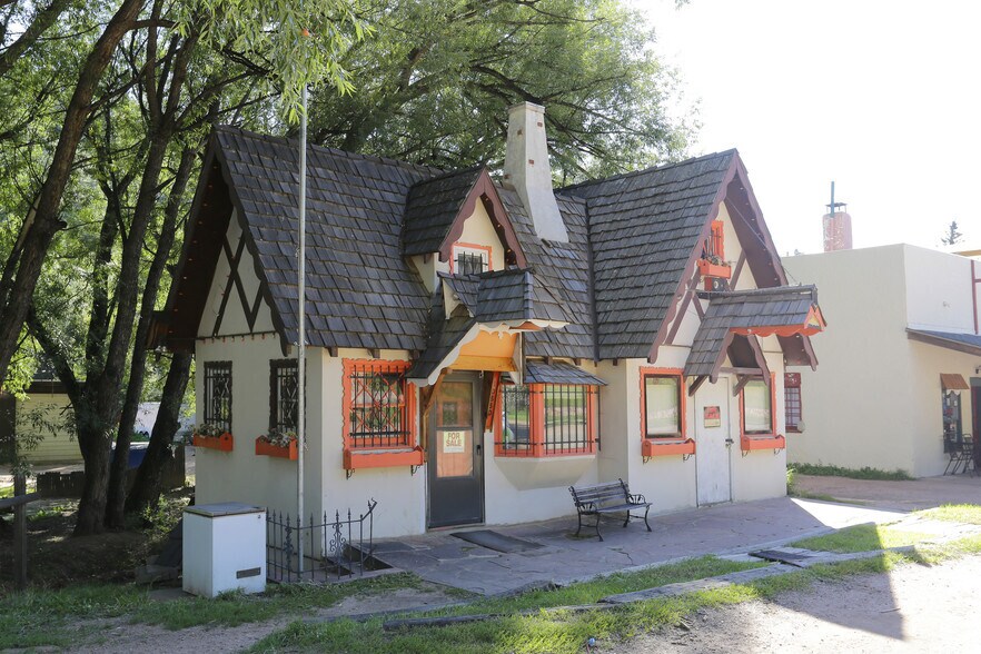 10550 Ute Pass Ave, Green Mountain Falls, CO for sale - Primary Photo - Image 1 of 1