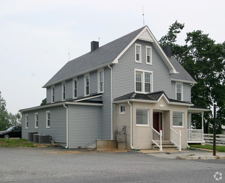 20233 Old York Rd, White Hall, MD for sale - Primary Photo - Image 1 of 1