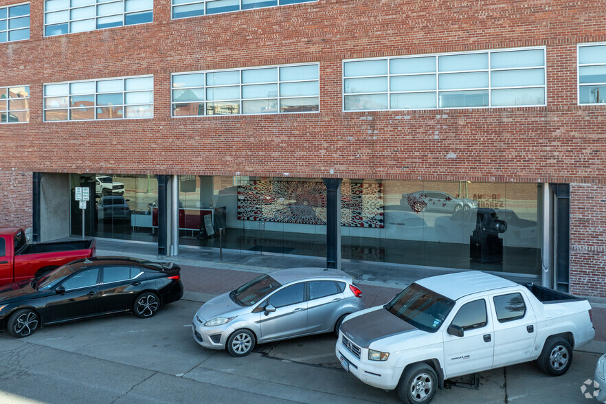 500 W Overland Ave, El Paso, TX for lease - Building Photo - Image 3 of 26