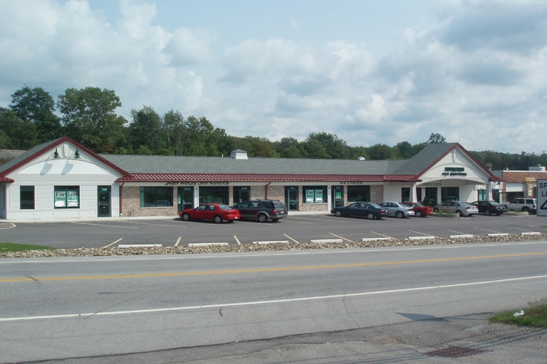 400-414 Olean Rd, East Aurora, NY for sale Primary Photo- Image 1 of 1