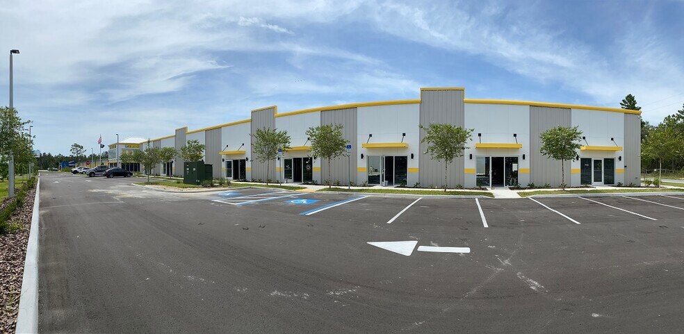3617 Commercial Way, Spring Hill, FL for sale - Building Photo - Image 1 of 1