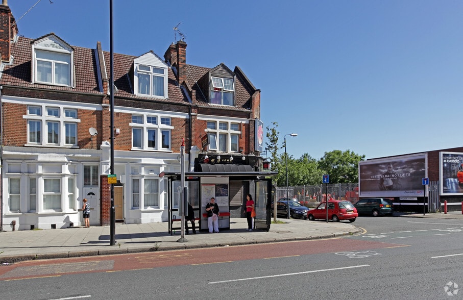 139 Woolwich Rd, London for lease - Building Photo - Image 2 of 2