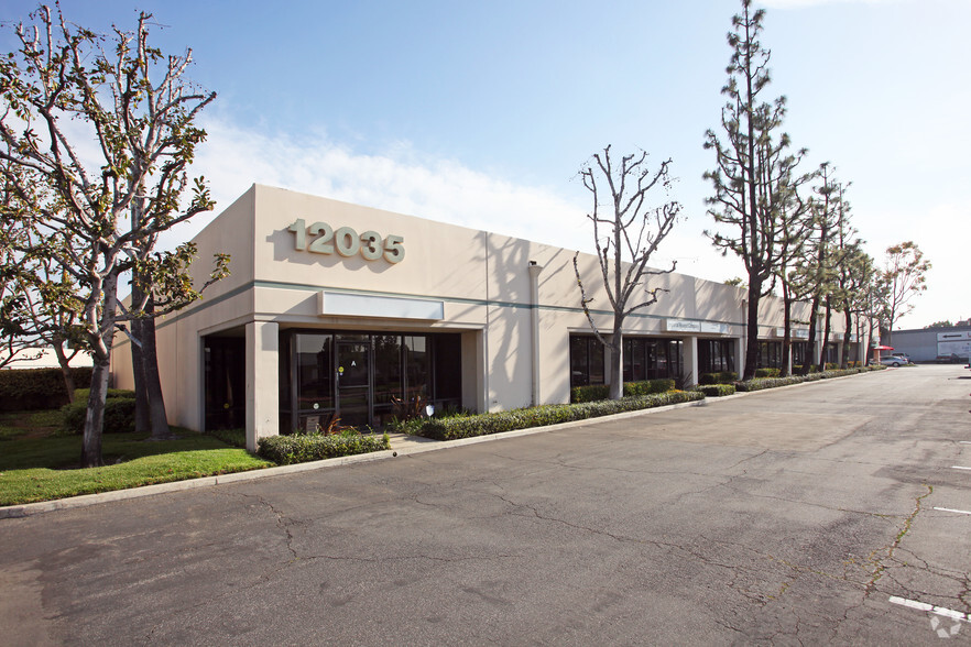 12035 Slauson Ave, Santa Fe Springs, CA for lease - Primary Photo - Image 1 of 2