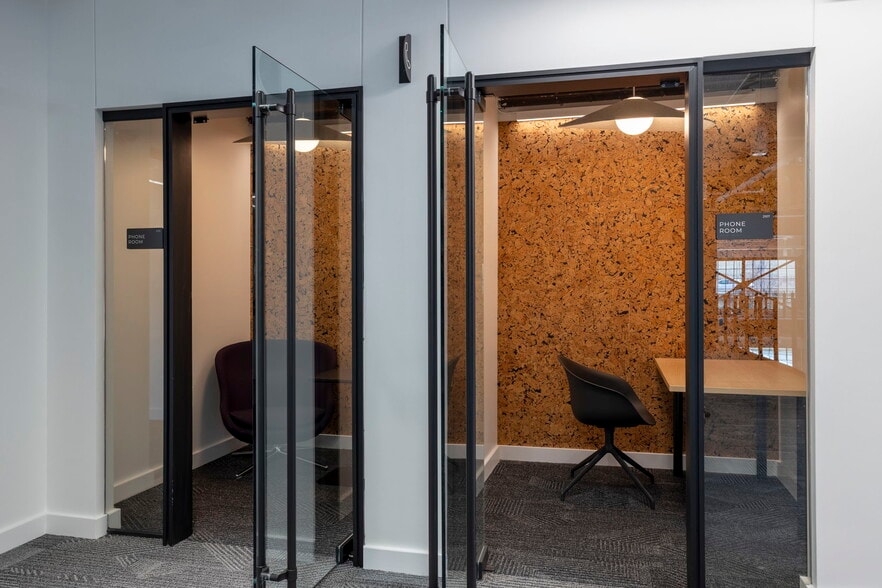 4601 Catalyst Ct, Omaha, NE for lease - Interior Photo - Image 2 of 7