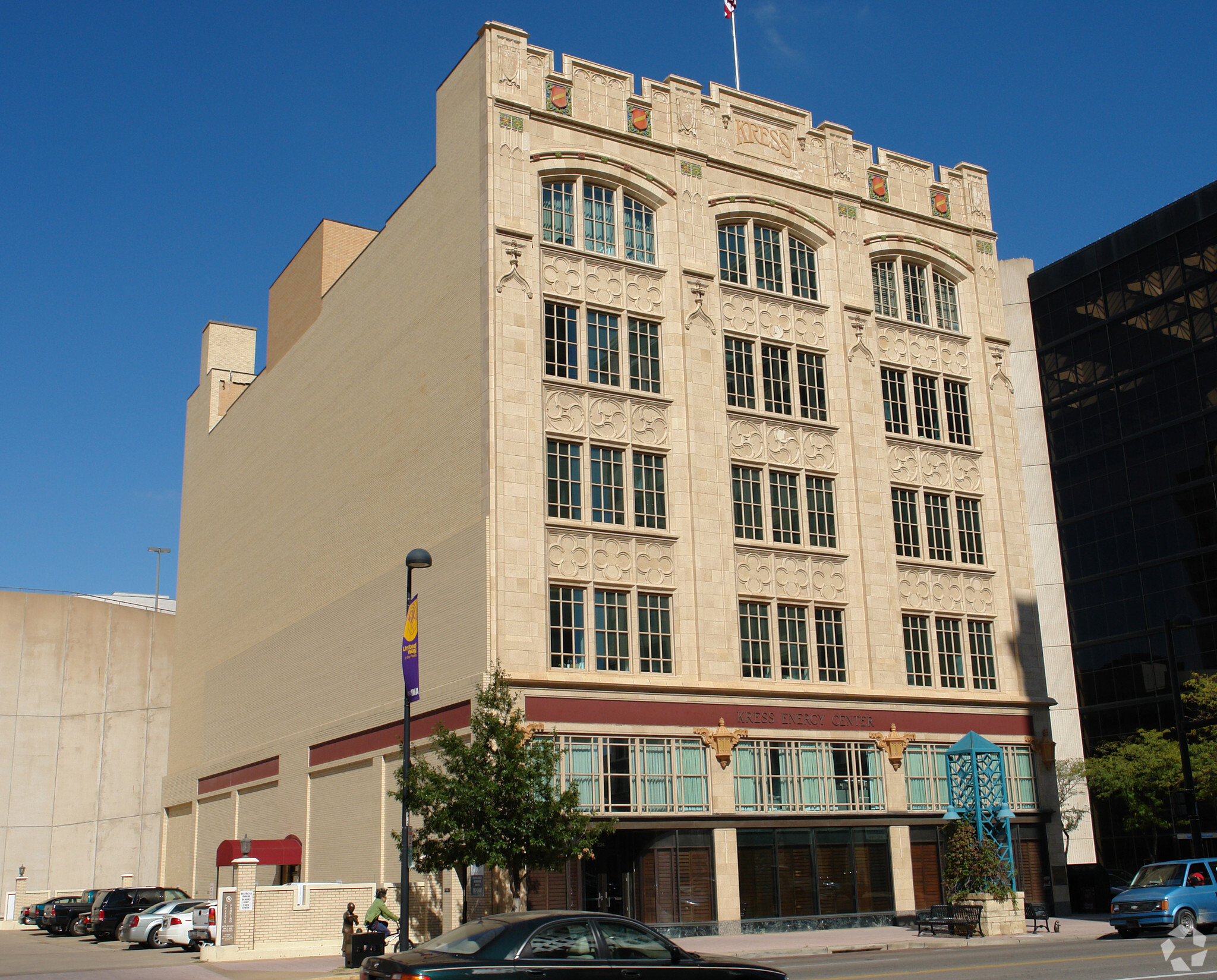 100 N Broadway St, Wichita, KS 67202 - Ruffin Building | LoopNet