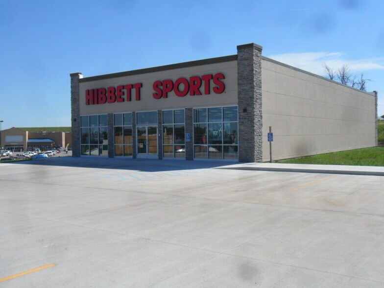 804 Laurel St, Creston, IA for sale - Building Photo - Image 1 of 1