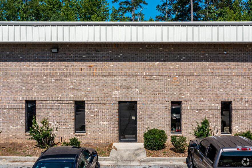 1525 Senoia Rd, Tyrone, GA for lease - Building Photo - Image 1 of 7