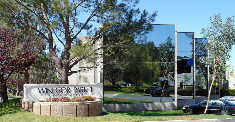 43180 Business Park Dr, Temecula, CA for lease - Building Photo - Image 1 of 7