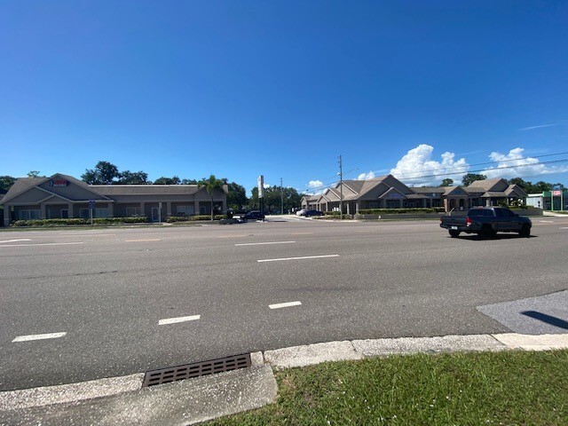 2141 Main St, Dunedin, FL for lease - Building Photo - Image 3 of 13