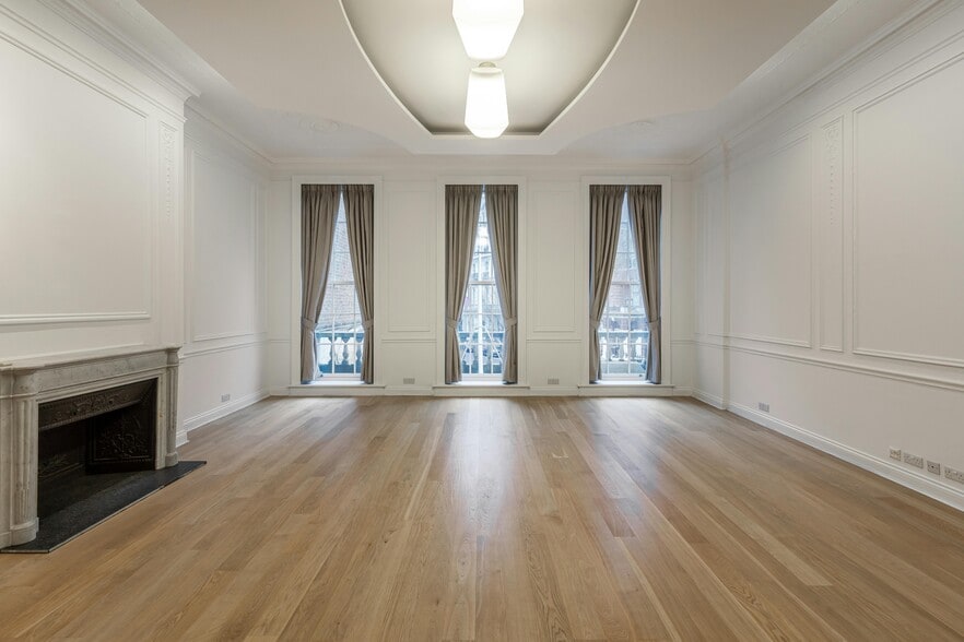 12 Hobart Pl, London for lease - Interior Photo - Image 1 of 15