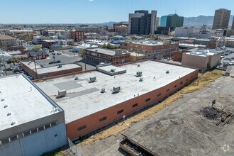 220 N Saint Vrain St, El Paso, TX - AERIAL  map view
