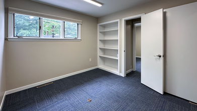 291 Queen St, Bristol, CT for lease Interior Photo- Image 1 of 4