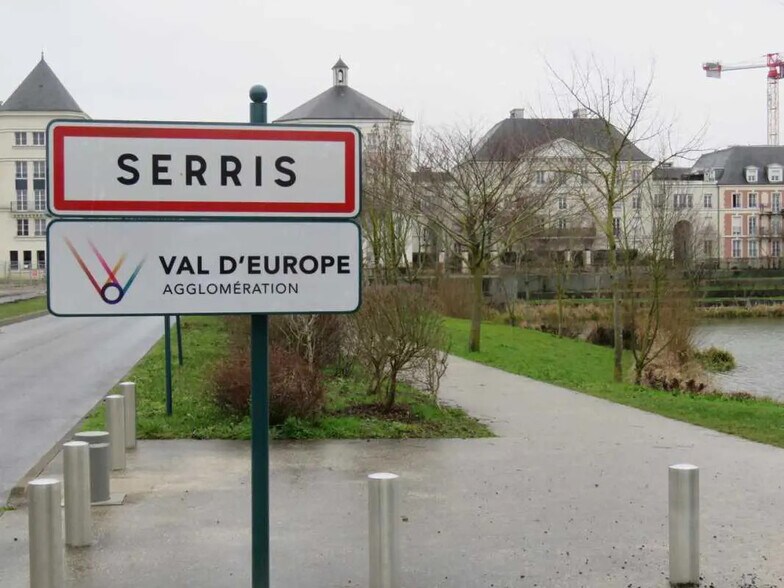 Office in Chessy for sale - Building Photo - Image 2 of 9