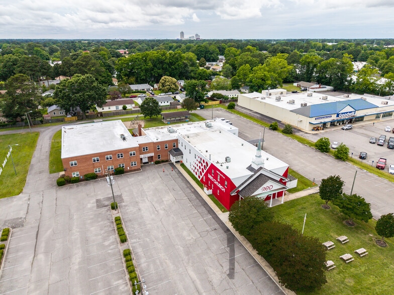 245 S Rosemont Rd, Virginia Beach, VA for sale - Building Photo - Image 3 of 9