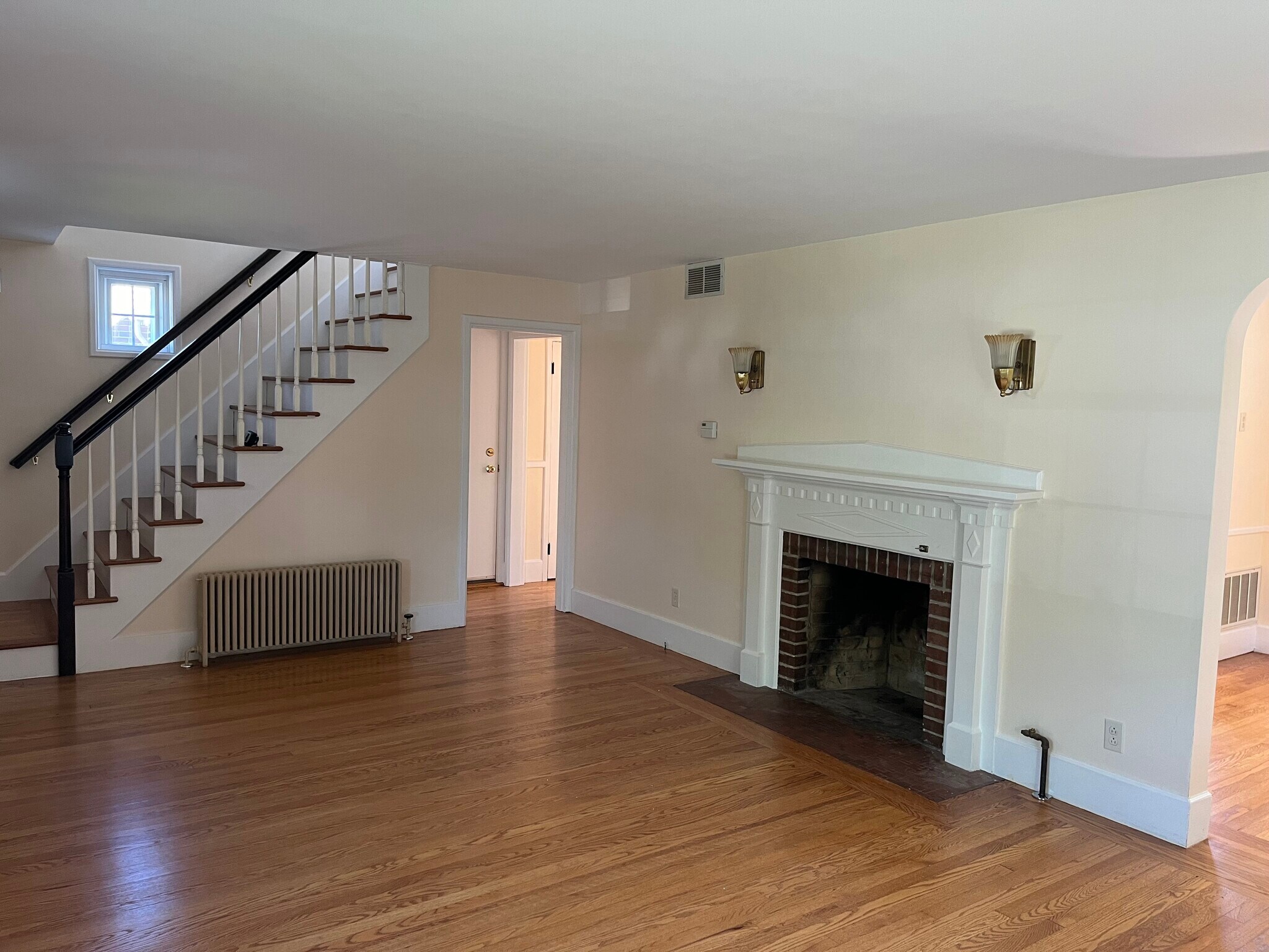 188 Airport Rd, Warwick, RI for sale Interior Photo- Image 1 of 1