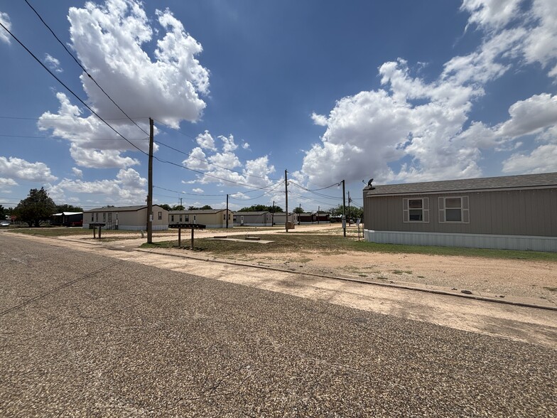 Snyder Mobile Home Park portfolio of 2 properties for sale on LoopNet.com - Building Photo - Image 3 of 17