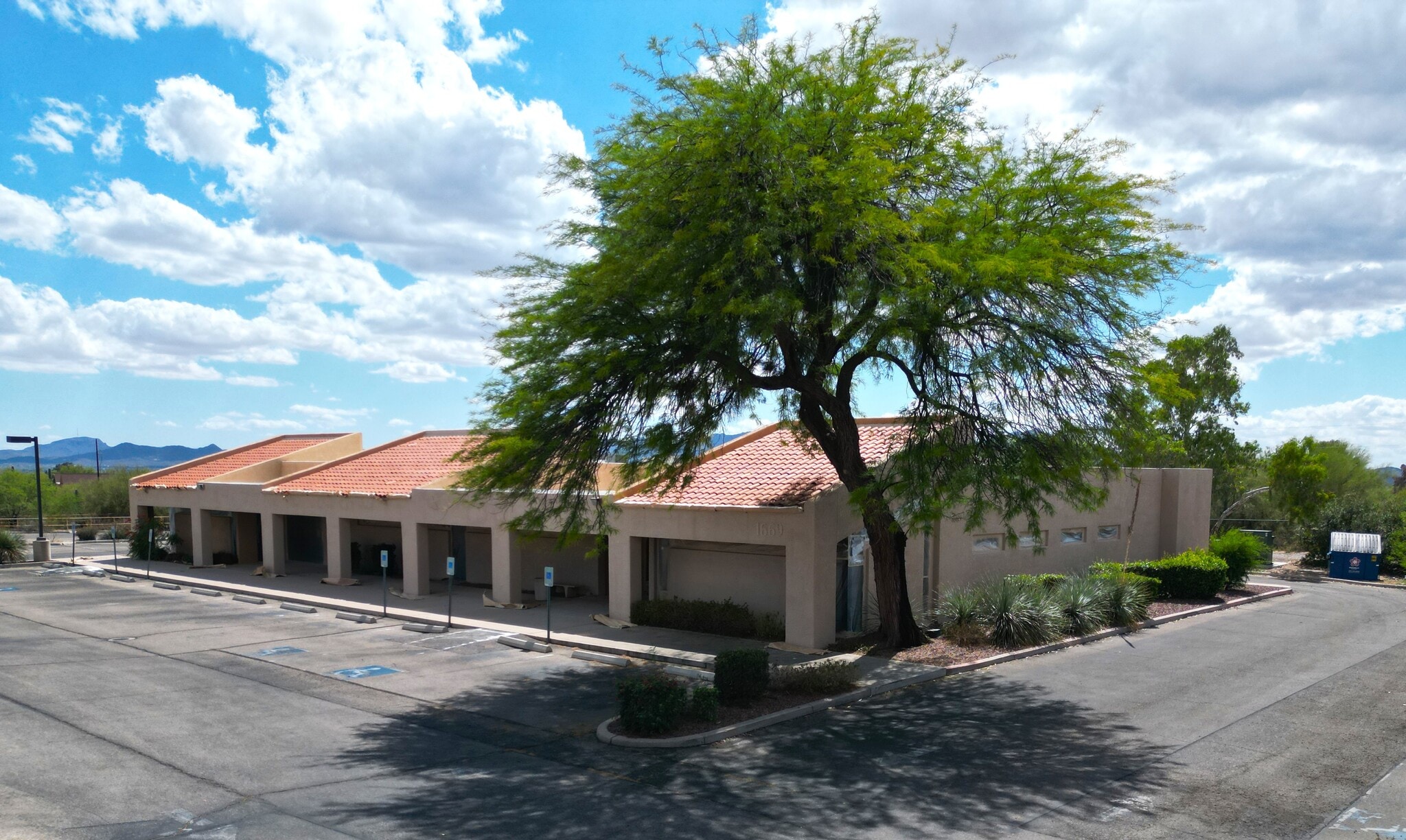 1669 W Ina Rd, Tucson, AZ for sale Building Photo- Image 1 of 9