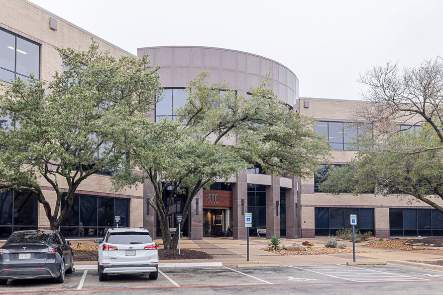 8300 N Mopac Expy, Austin, TX for lease - Building Photo - Image 1 of 10