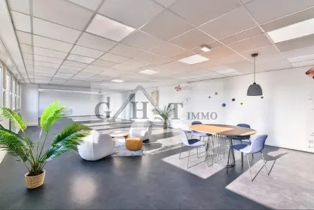 Industrial in Aulnay-sous-Bois for lease - Interior Photo - Image 3 of 4