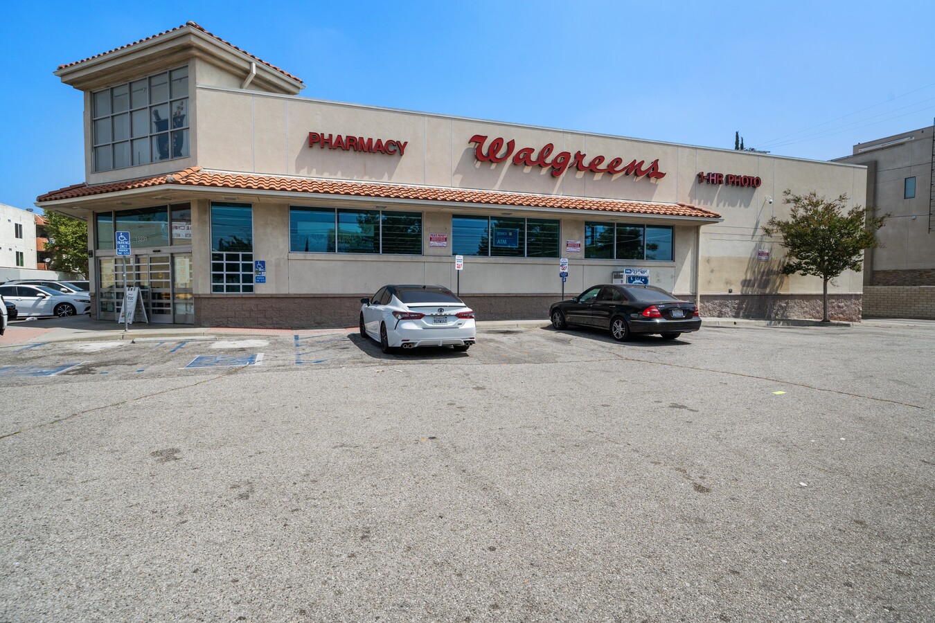 13231 Victory Blvd, Van Nuys, CA 91401 | LoopNet