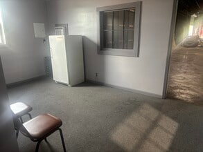 1020 W Irish St, Greeneville, TN for lease Building Photo- Image 2 of 3