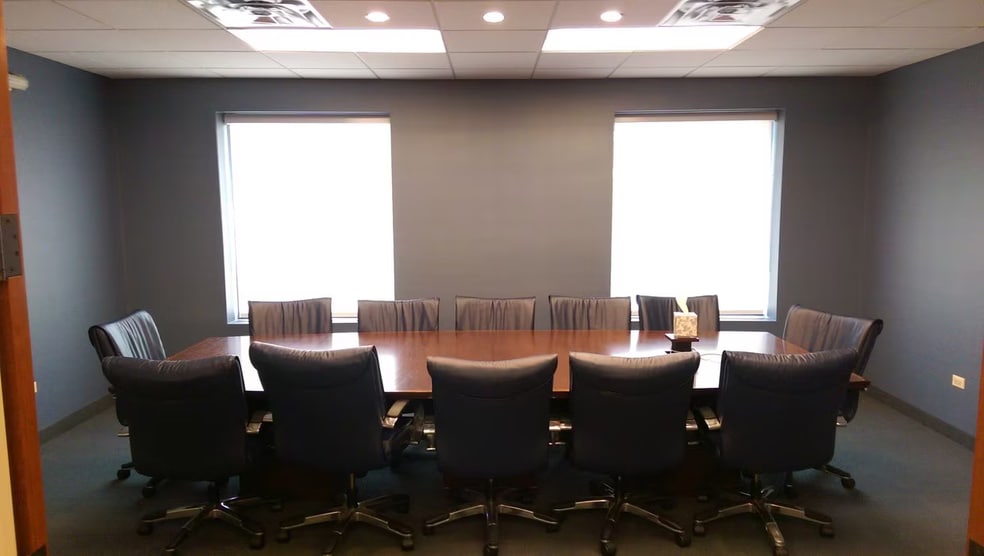 955 175th St, Homewood, IL for sale - Interior Photo - Image 3 of 12