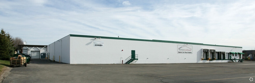 3305-3365 W College Ave, Appleton, WI for lease - Building Photo - Image 2 of 5