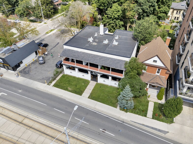 216 King St S, Waterloo, ON for sale - Building Photo - Image 3 of 37