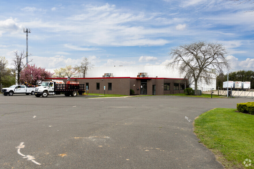 2013 Route 130 S, Florence, NJ for lease - Building Photo - Image 1 of 6