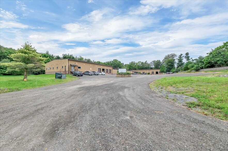 181 Boyd St, Montgomery, NY for sale - Building Photo - Image 2 of 9