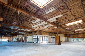 19500-19510 Ventura Blvd, Tarzana, CA for sale Interior Photo- Image 1 of 3