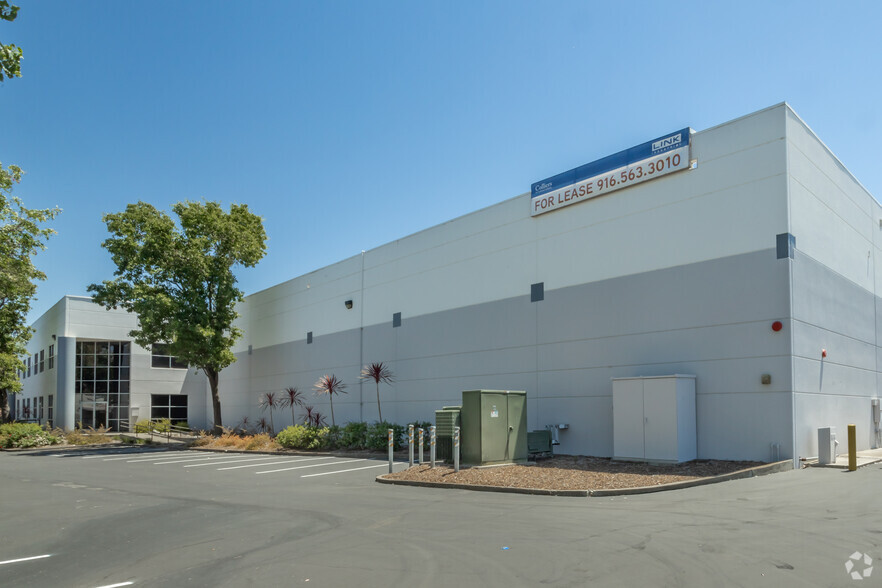 1500 Overland Ct, West Sacramento, CA for lease - Building Photo - Image 2 of 9