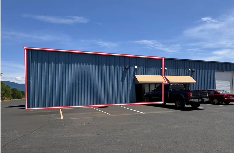 1100 W Taylor St, Meridian, ID for lease - Building Photo - Image 1 of 6