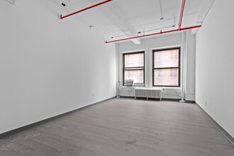 248 W 35th St, New York, NY for lease Building Photo- Image 2 of 7