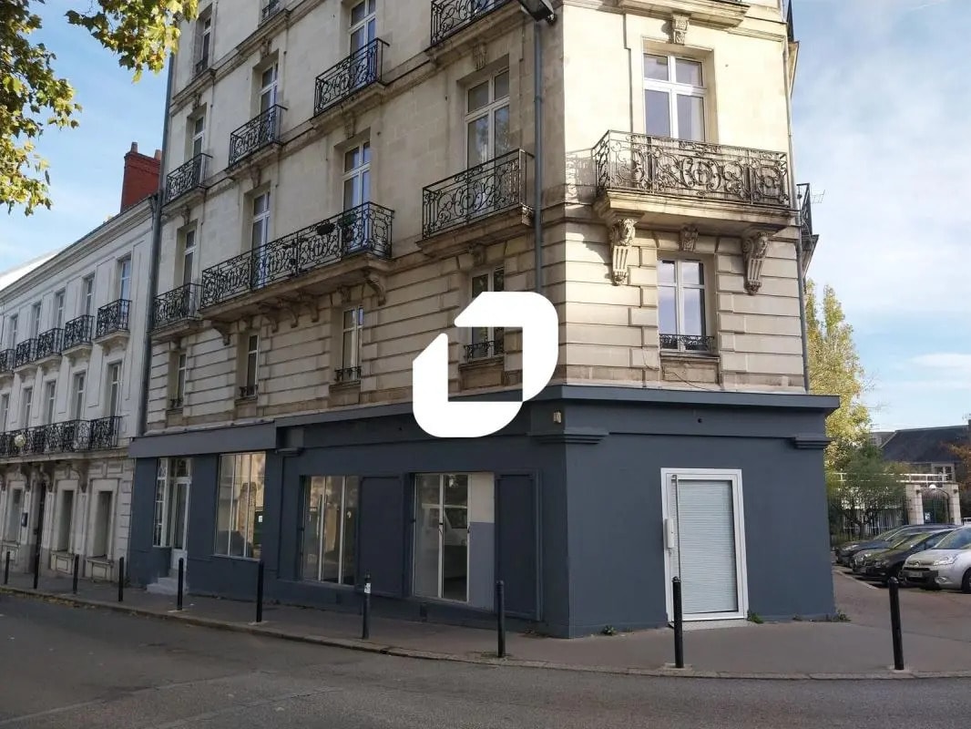 2 Place Saint Similien, Nantes for lease Building Photo- Image 1 of 20